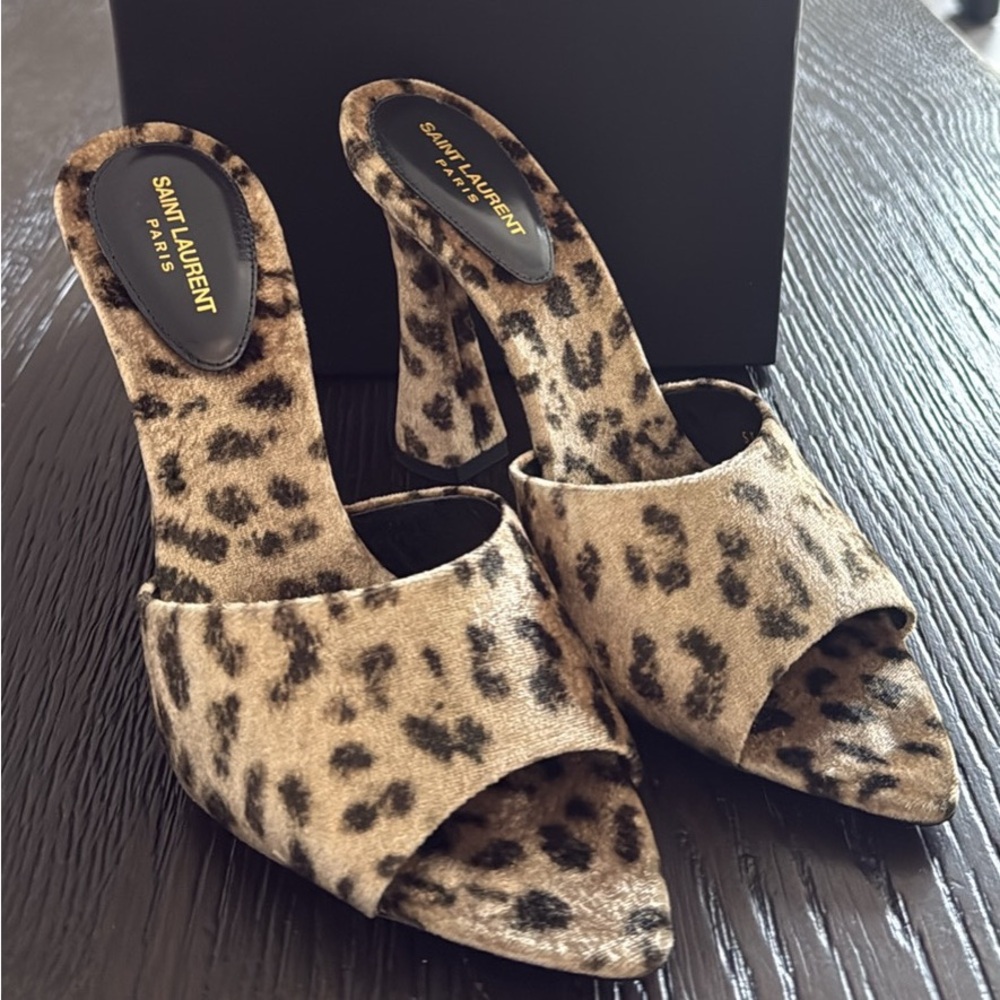 Saint Laurent Leopard Print Women's Heels Velour Mules BNIB 8.5 38 1/2 - Picture 10 of 12